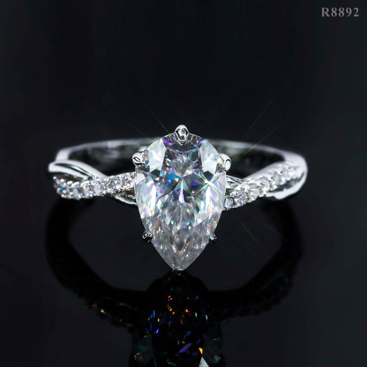 Luxurious Pear Cut