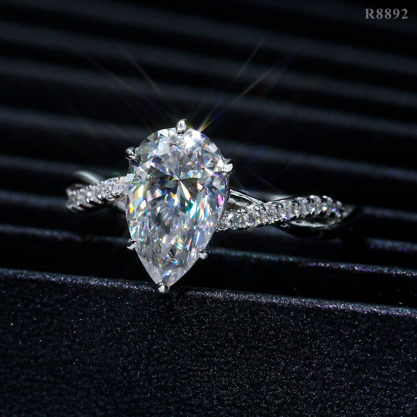 Luxurious Pear Cut