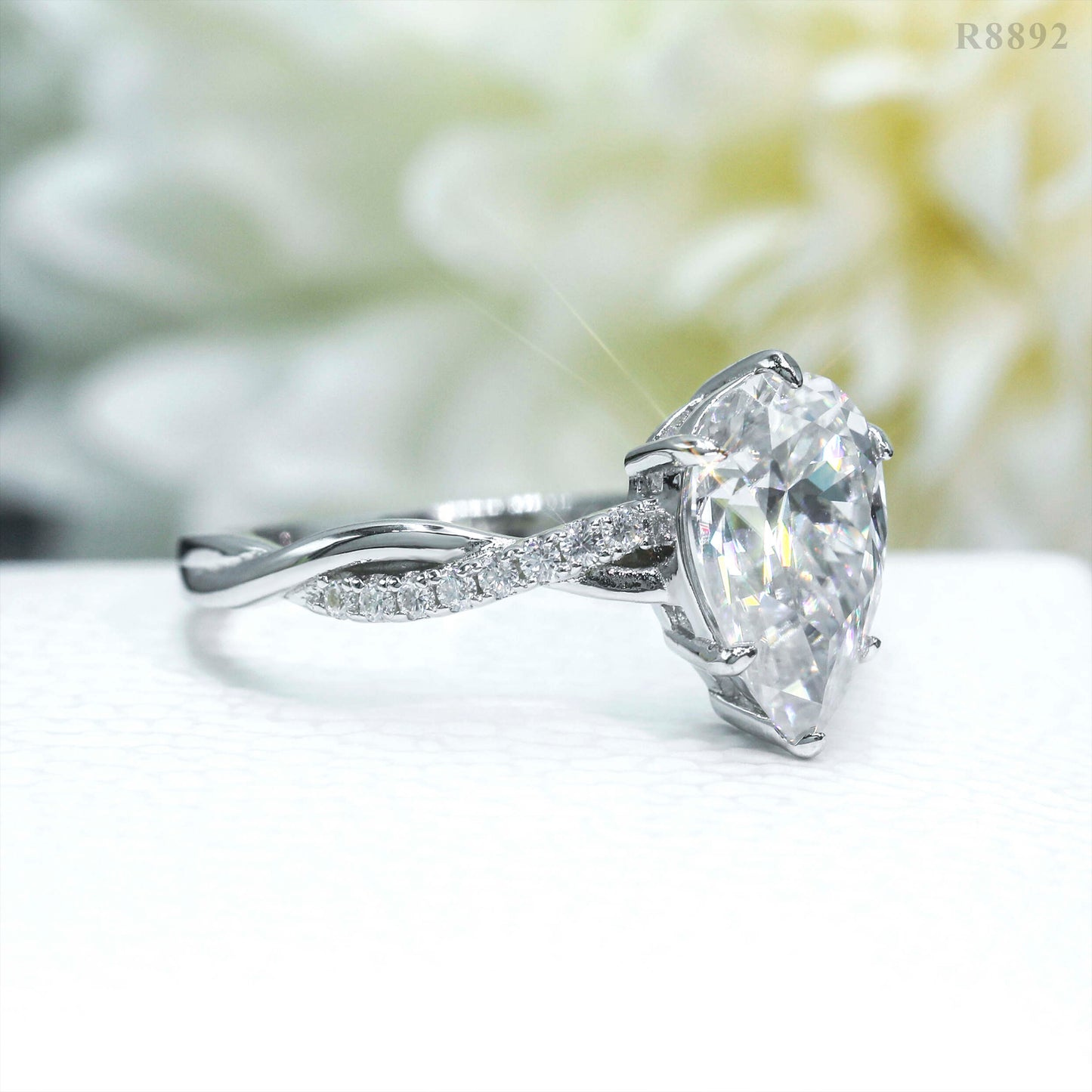 Luxurious Pear Cut