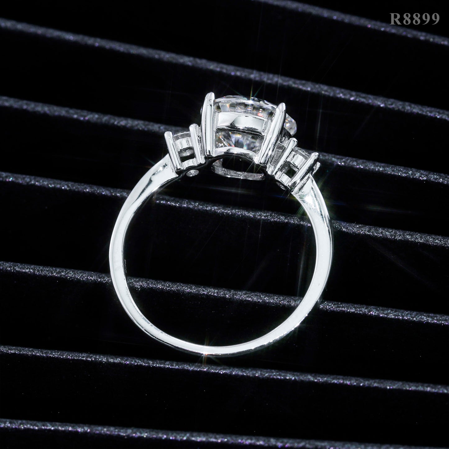 Luxurious Round Cut