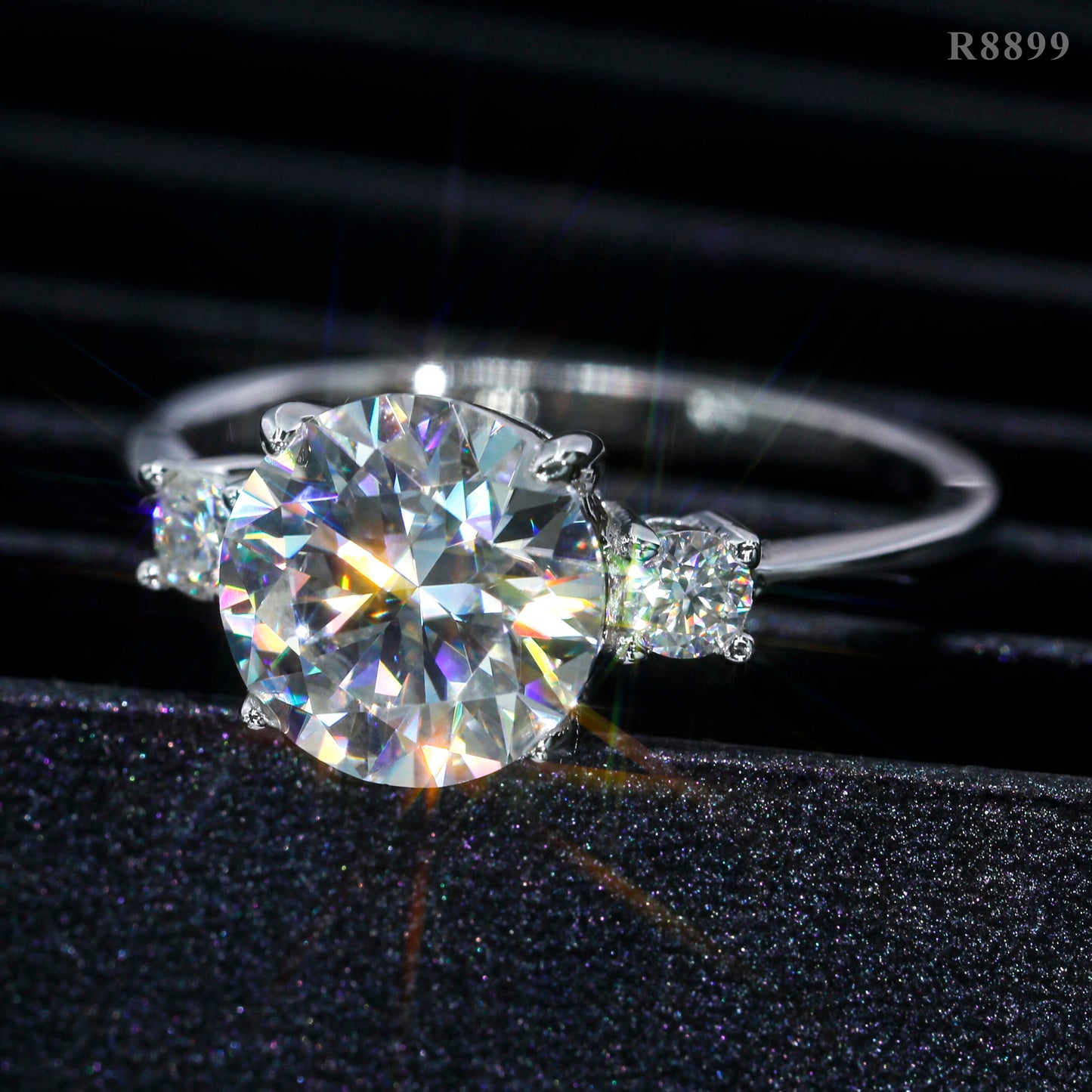 Luxurious Round Cut