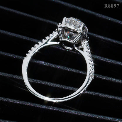 Halo Oval Cut