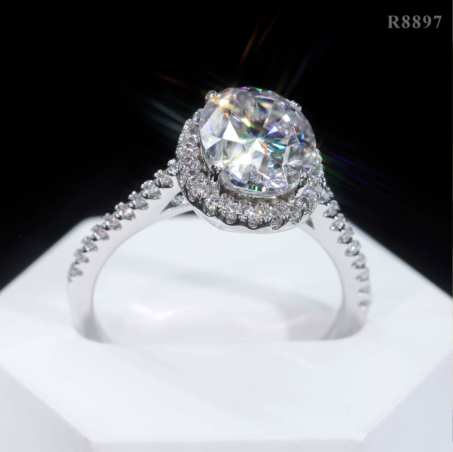 Halo Oval Cut